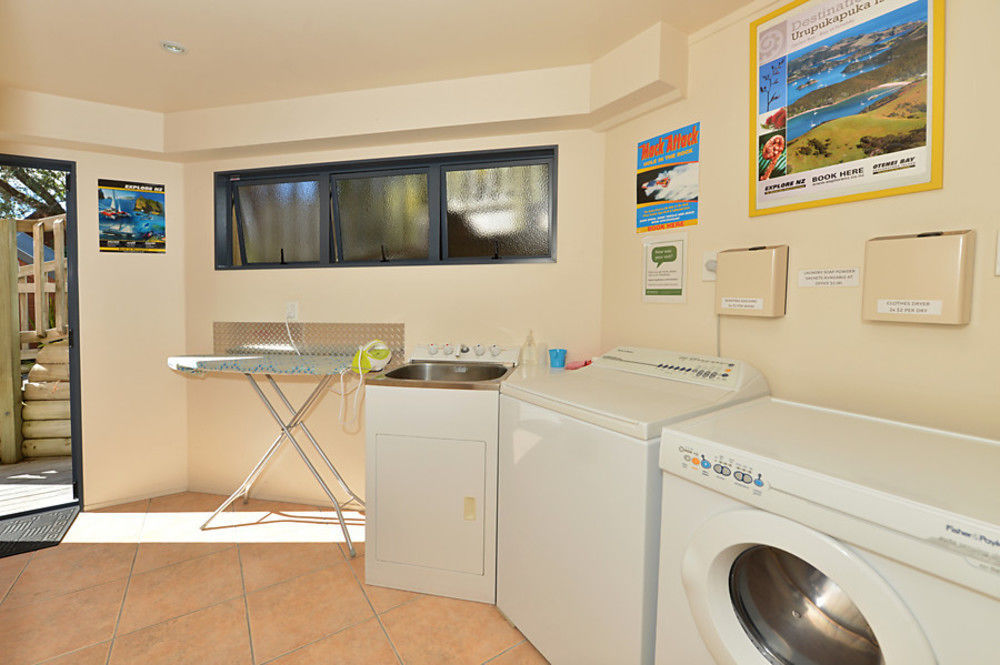 Bay Cabinz Motel Paihia Exteriör bild
