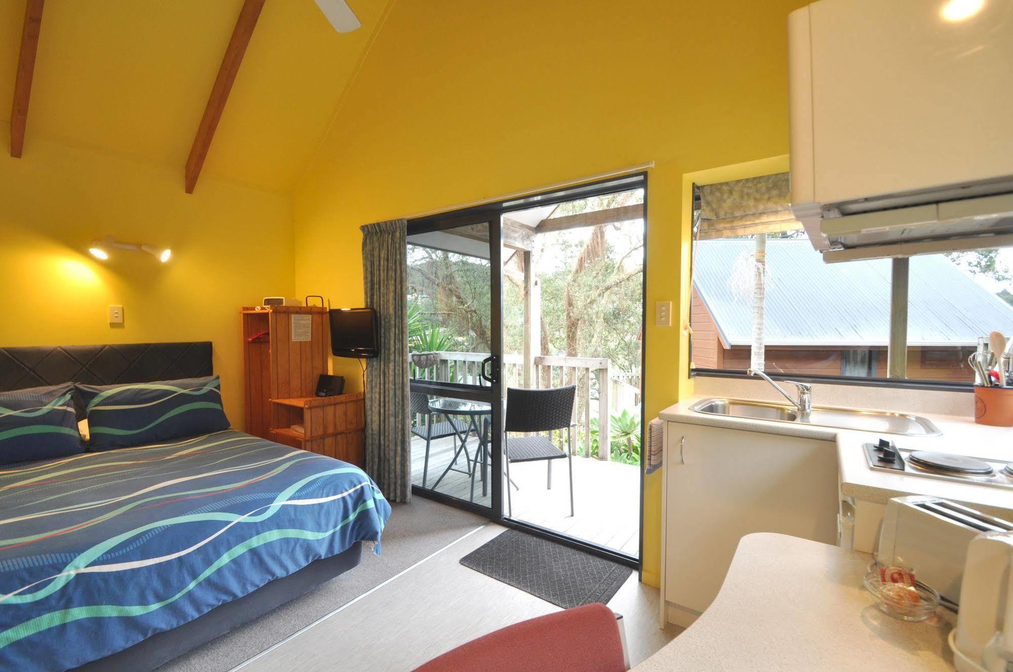Bay Cabinz Motel Paihia Exteriör bild