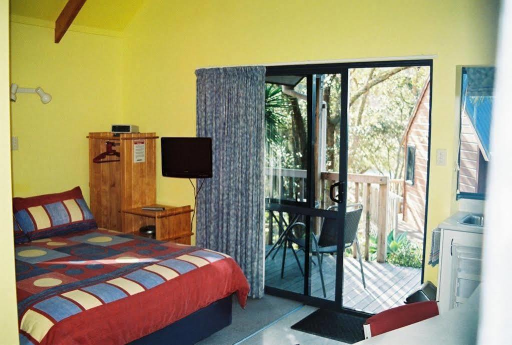 Bay Cabinz Motel Paihia Exteriör bild